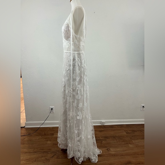Willowby by Watters Aileene Wedding Dress - Picture 5 of 15